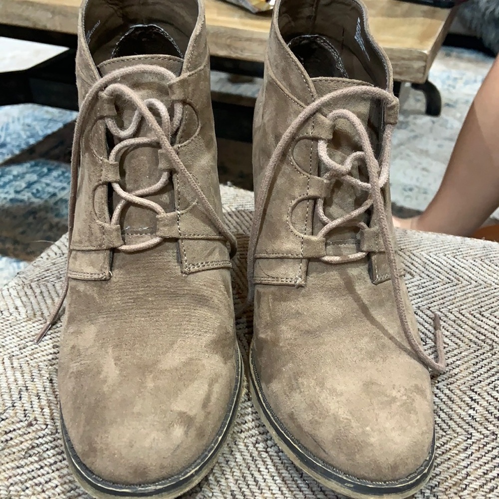light brown heeled booties